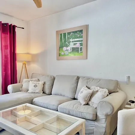 Apartment Ricardo Soriano Center Of - Eaw Homes *