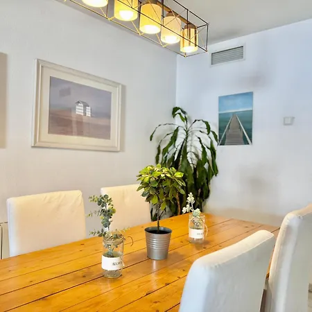 Ricardo Soriano Center Of - Eaw Homes * מארבלה